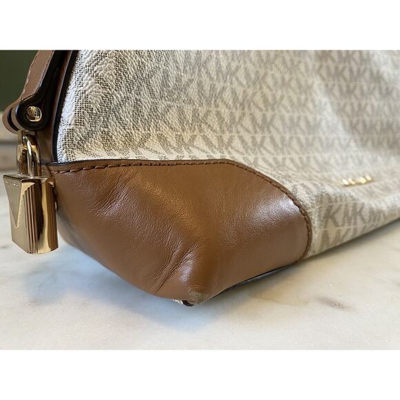 MICHAEL KORS Pocketbook Crosby Medium Signature Logo Print Messenger Bag Cream - Picture 5 of 11